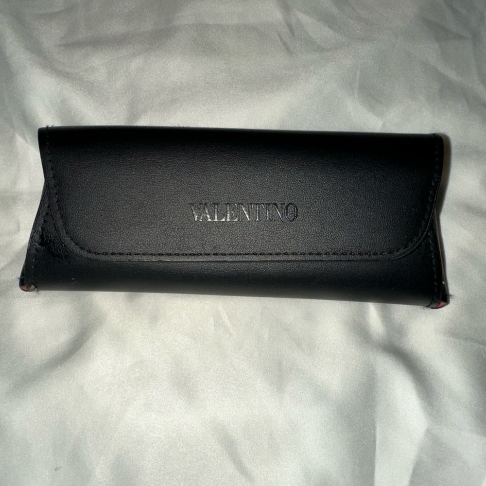 Authentic Valentino eyeglasses in a good condition
